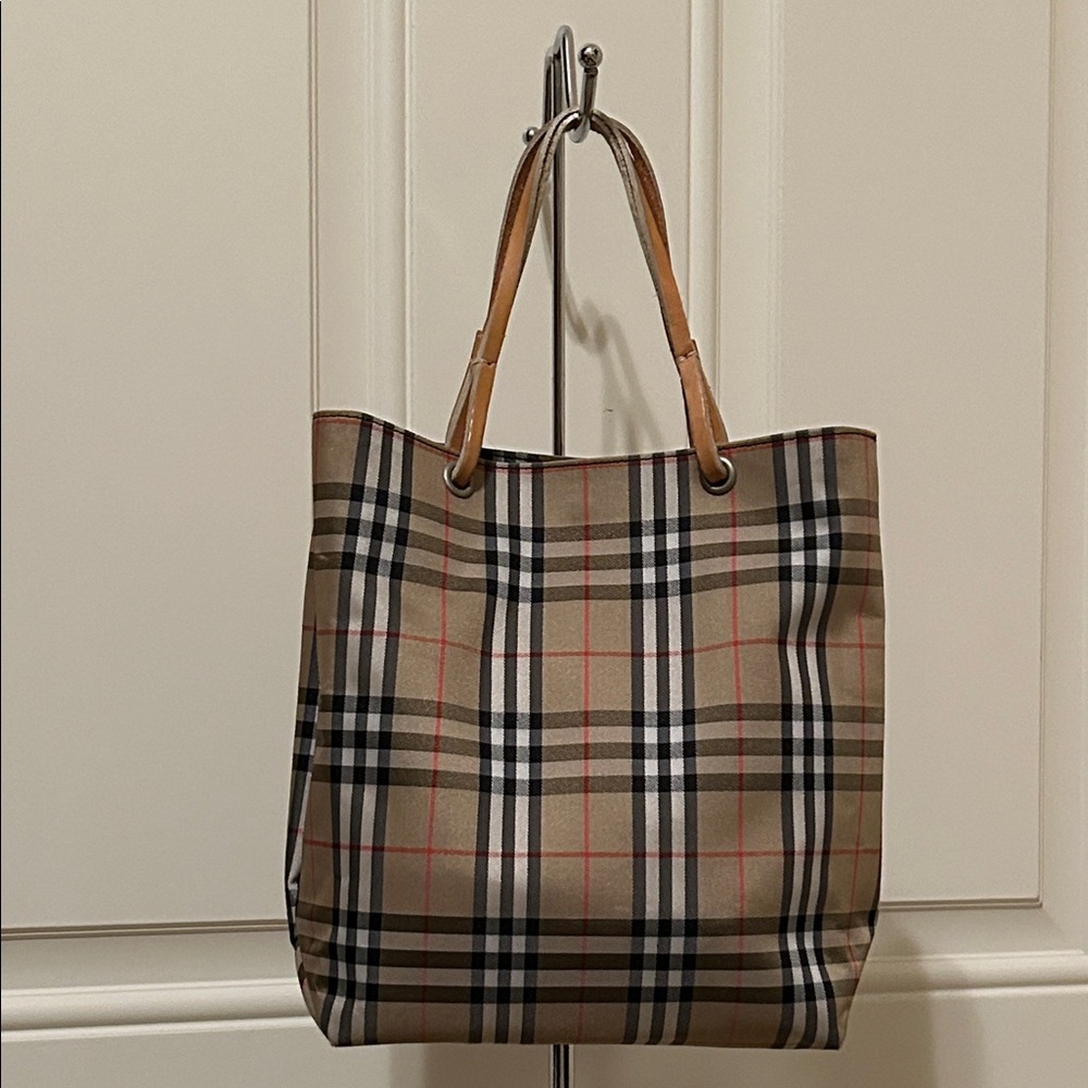 Burberry Tan Nova Check Tote Hand Bag - Picture 2 of 11